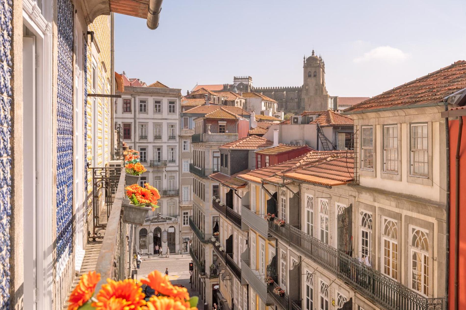 포르투 Historical Penthouse At Cardosas Block 아파트 외부 사진